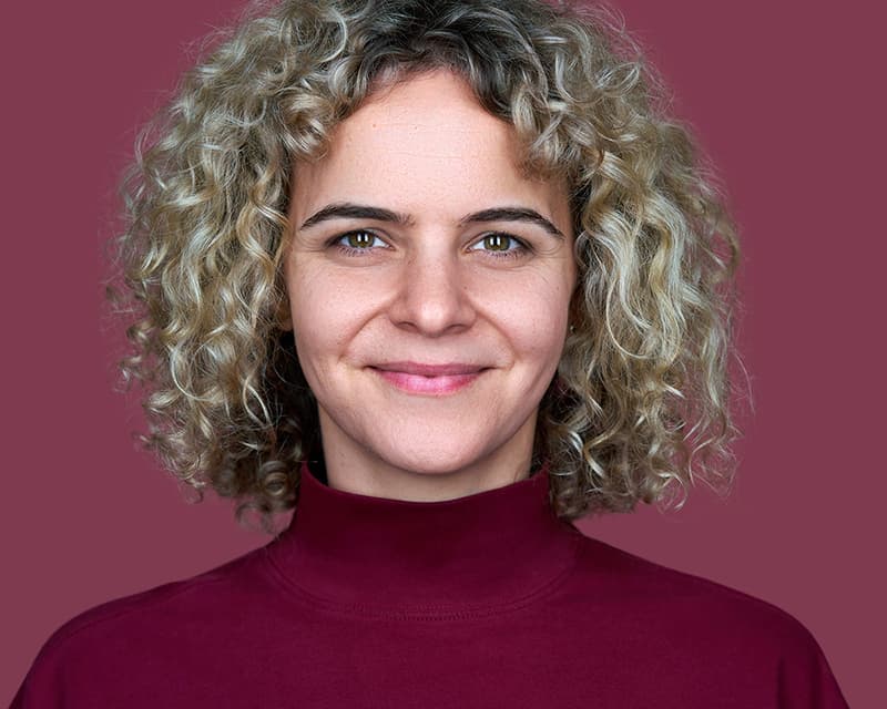 Retrato com fundo e roupa coordenados