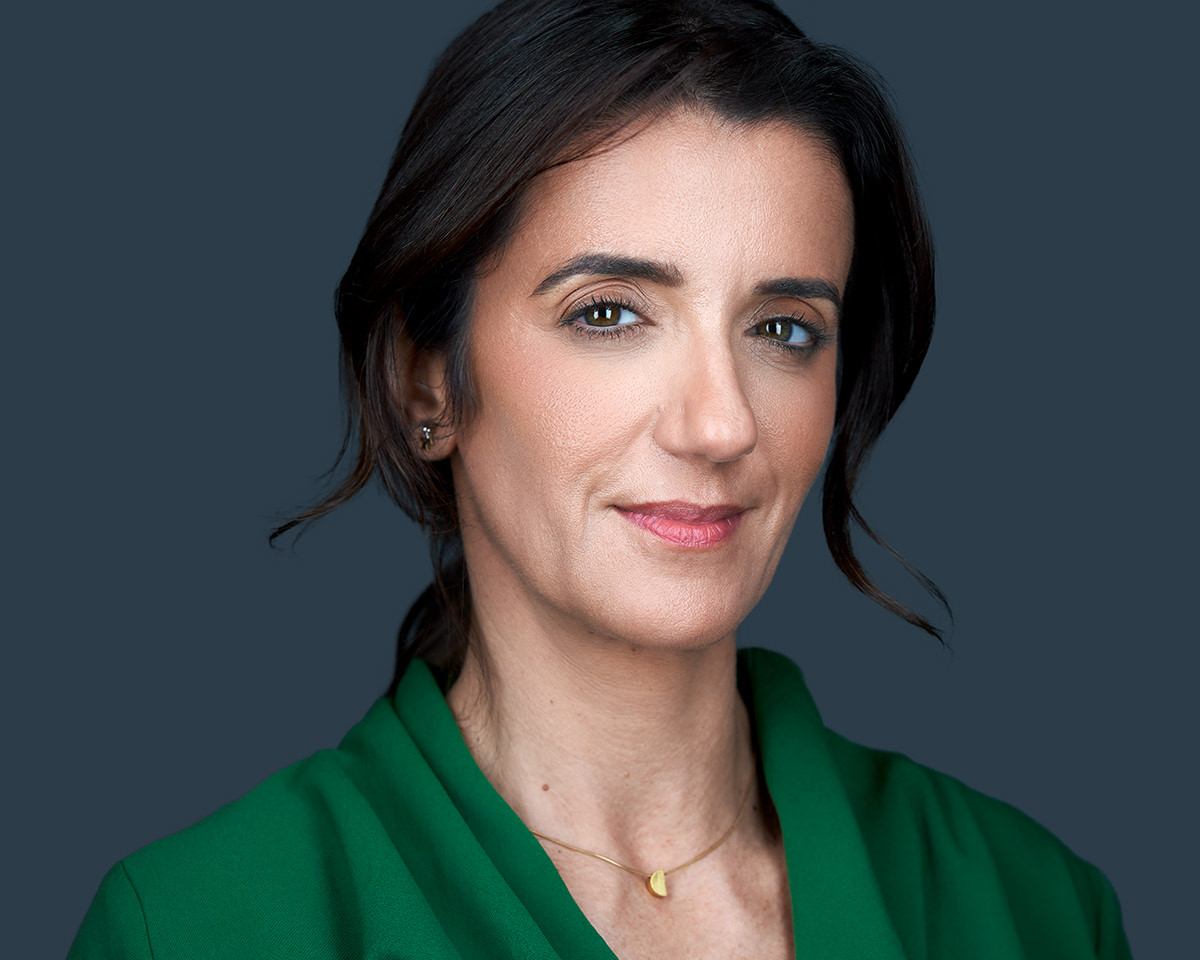 Headshot profissional para uso corporativo em Coimbra