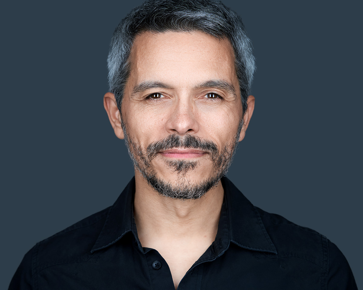 João Azevedo - Fotógrafo de Retrato Profissional